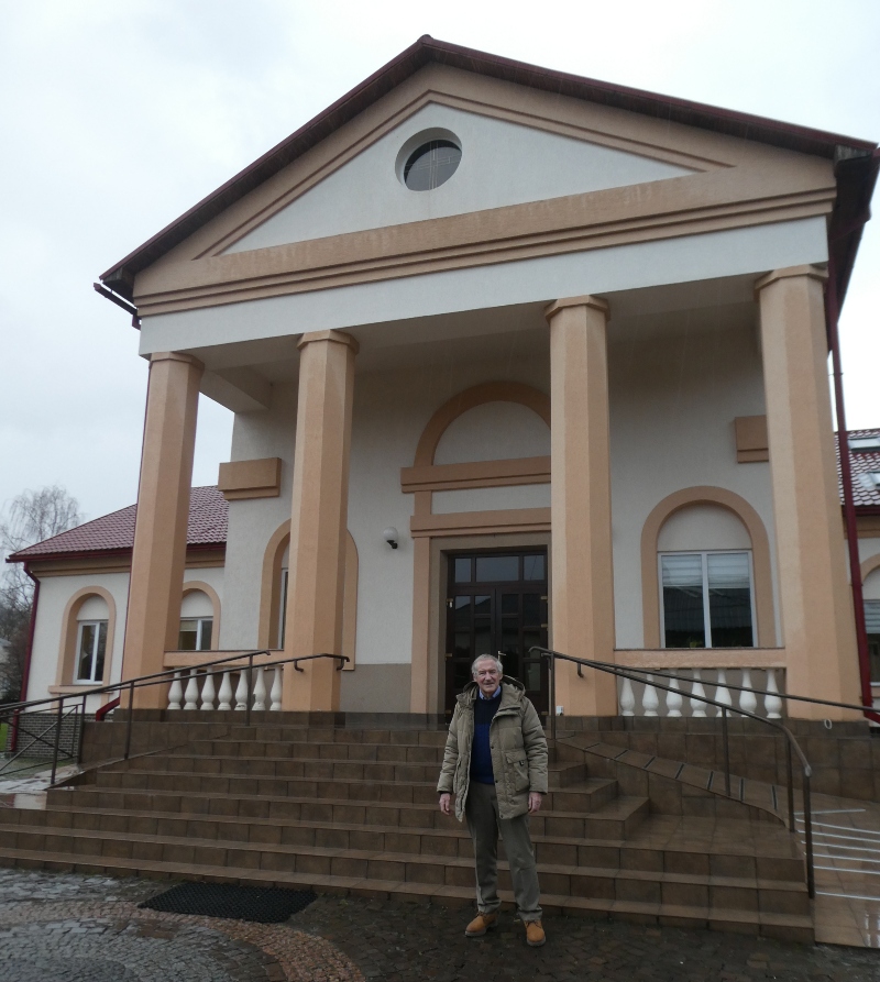 Svaliava Baptist church1